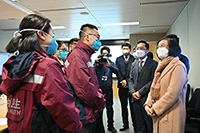 內地專家團出席流行病學專家工作小組會議並考察香港防疫抗疫和流行病學調查工作（附圖／短片）