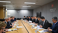 Secretary for Health meets Parliamentary State Secretary to Federal Minister of Health of Germany (with photos)