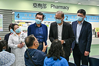 醫務衞生局局長接種季節性流感疫苗（附圖）